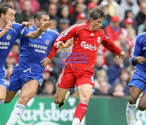 球友体育官网|佩德里闪耀诺坎普，新一代中场大师的华丽篇章成为球迷珍藏的精神壁纸